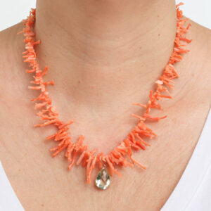 colar 18k fio de coral natural pingente turmalina verde