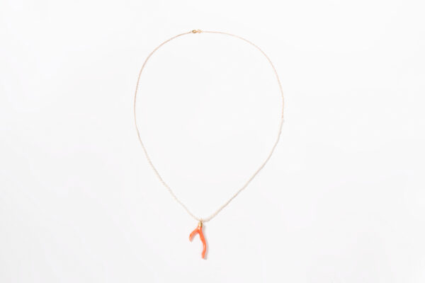 colar ouro 18k e perolas com pingente de coral