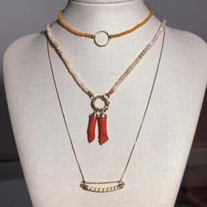 colar jade com pingente e fecho em ouro 18k