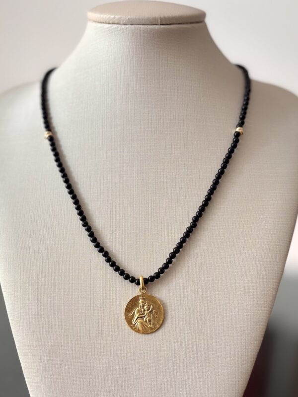 COLAR ONIX MEDALHA OURO