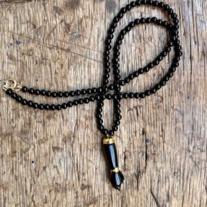 colar onix figa ouro 18k