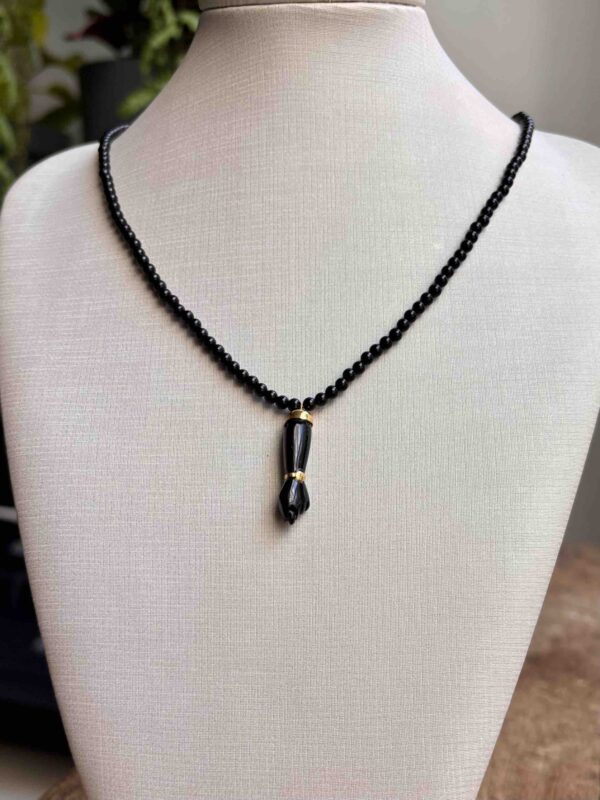 colar onix figa ouro 18k