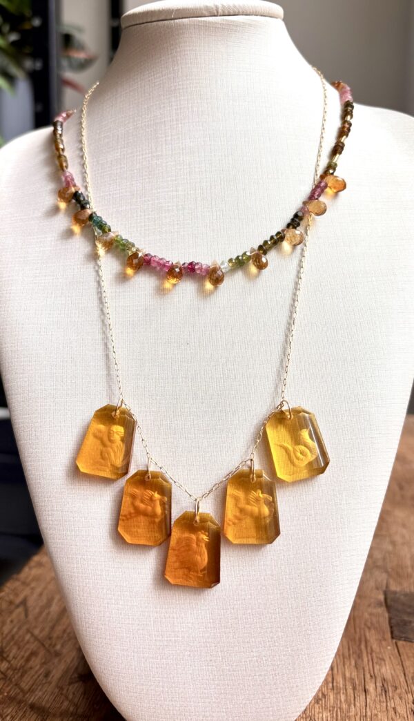 colar ouro 18k e cristais