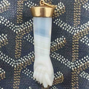 figa em agata em ouro 18k