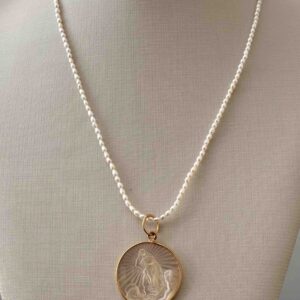 colar perolas pingente antigo